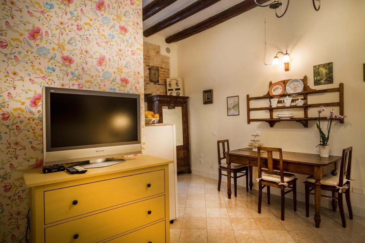 Il Calamaio Verona Luaran gambar